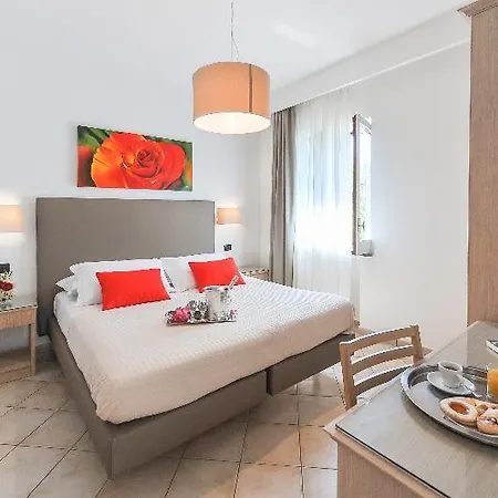 Relais Francesca Bed & Breakfast 2*