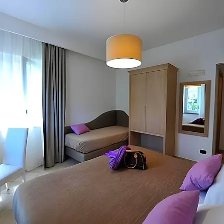 Nocleg ze śniadaniem Relais Francesca 3*